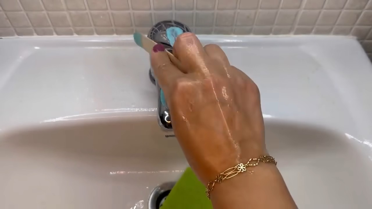 Colgate and salt uses