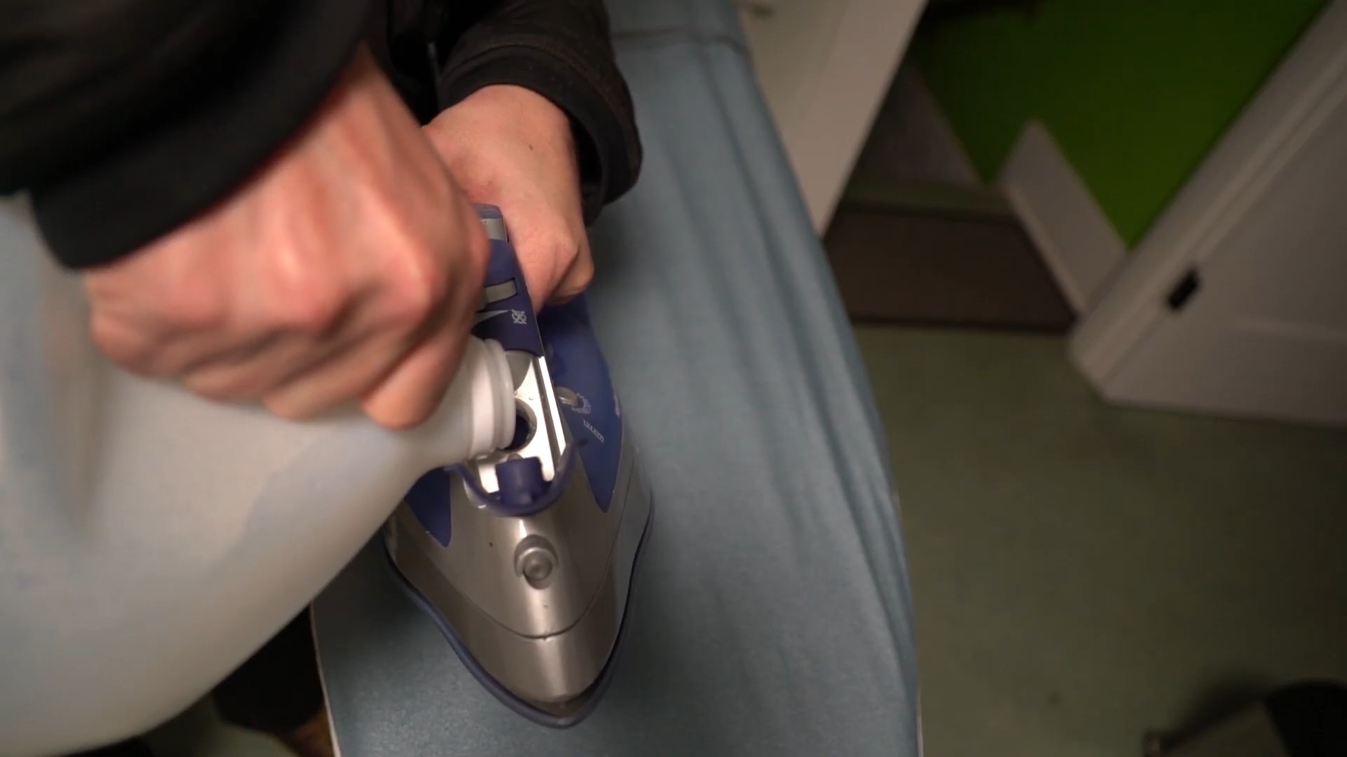 Vinegar Uses Around The Home