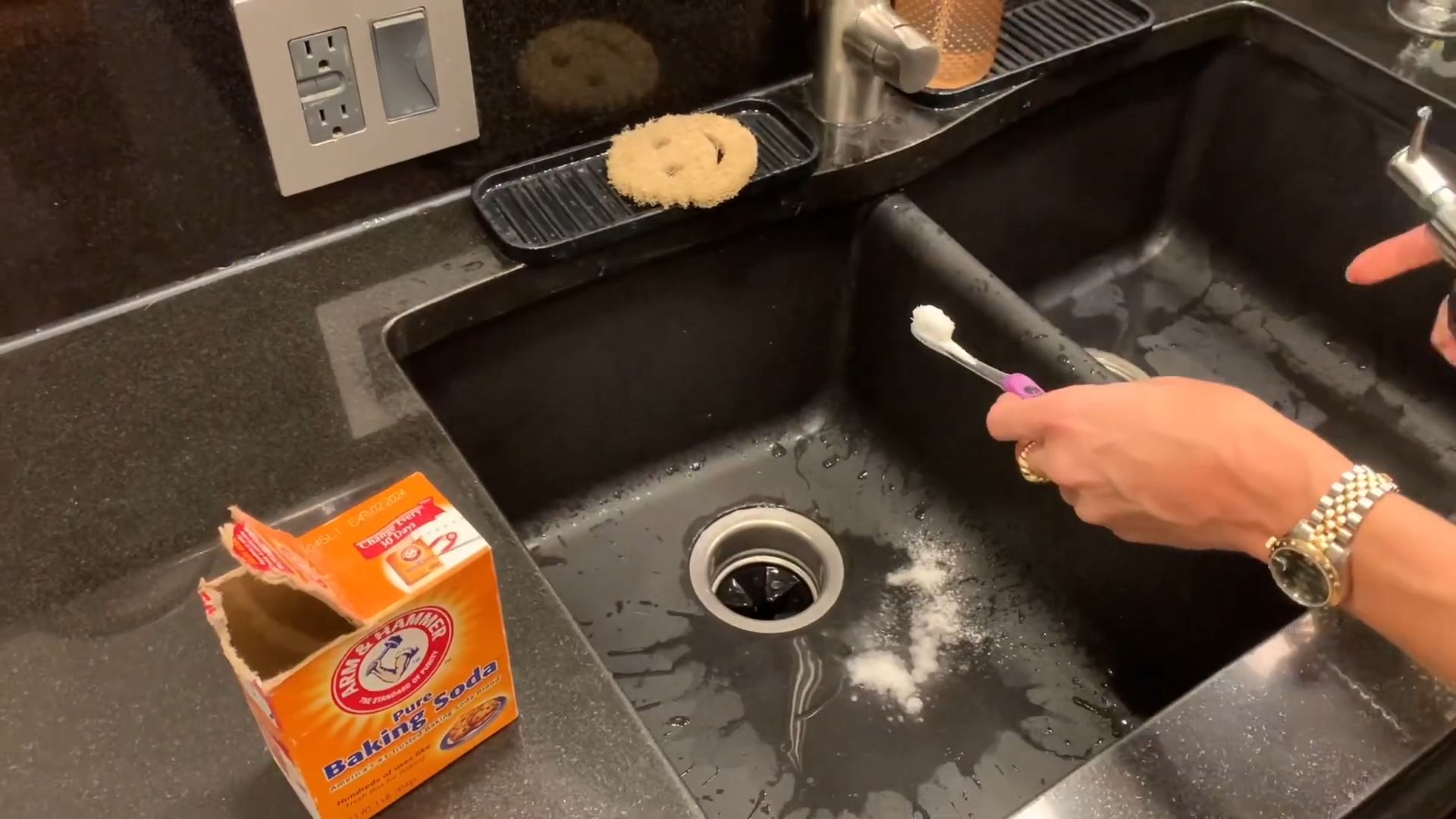 Easy cleaning hacks