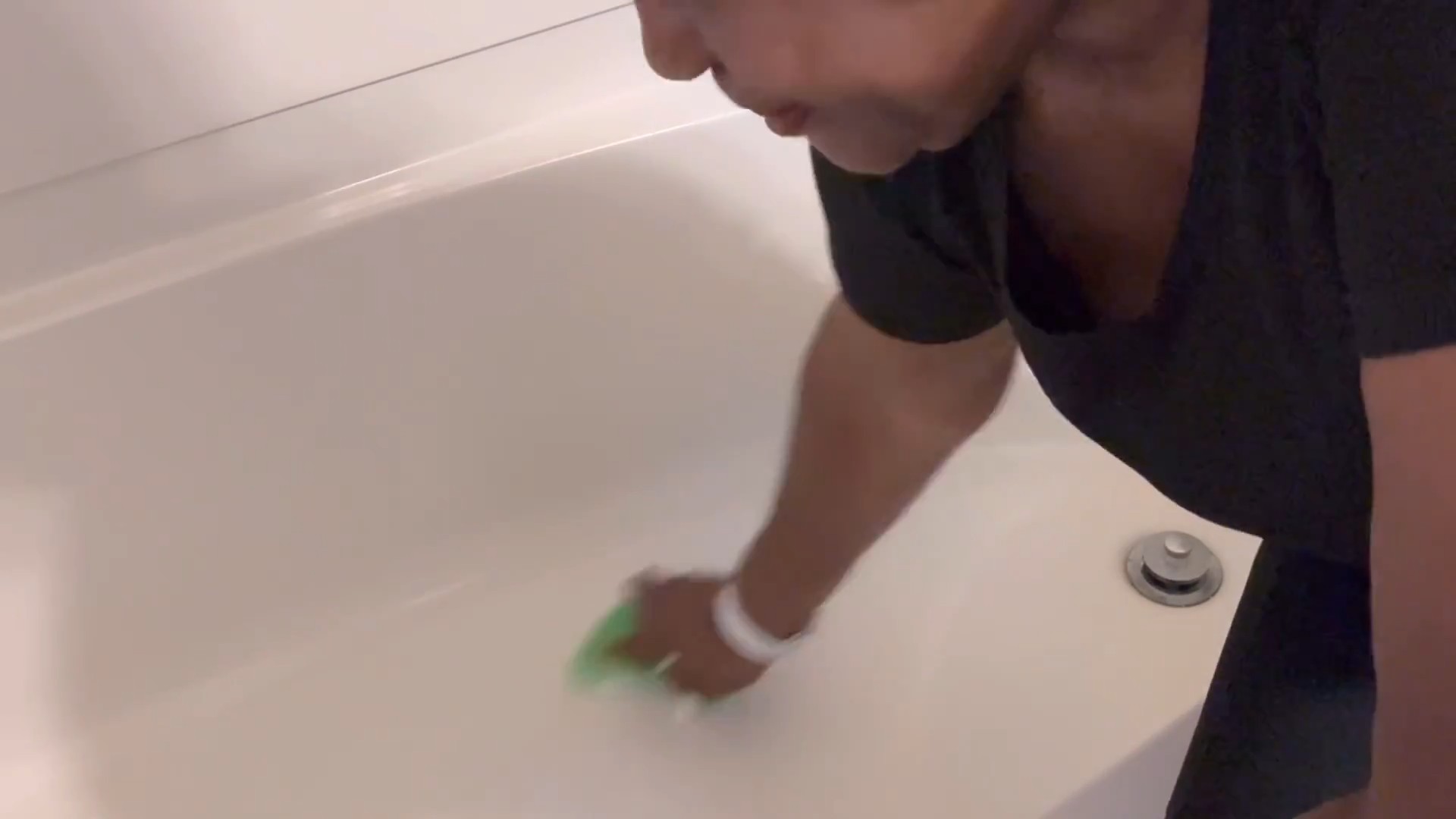 Shaving Foam Uses and Hacks