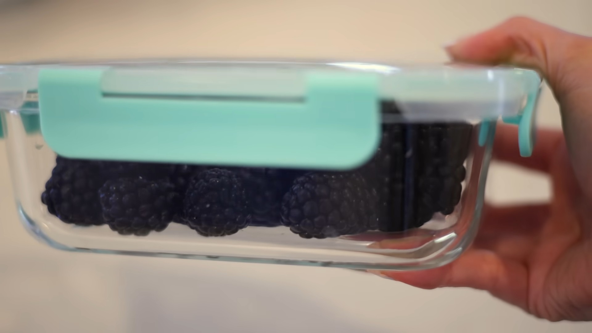 Wash fruits with vinegar