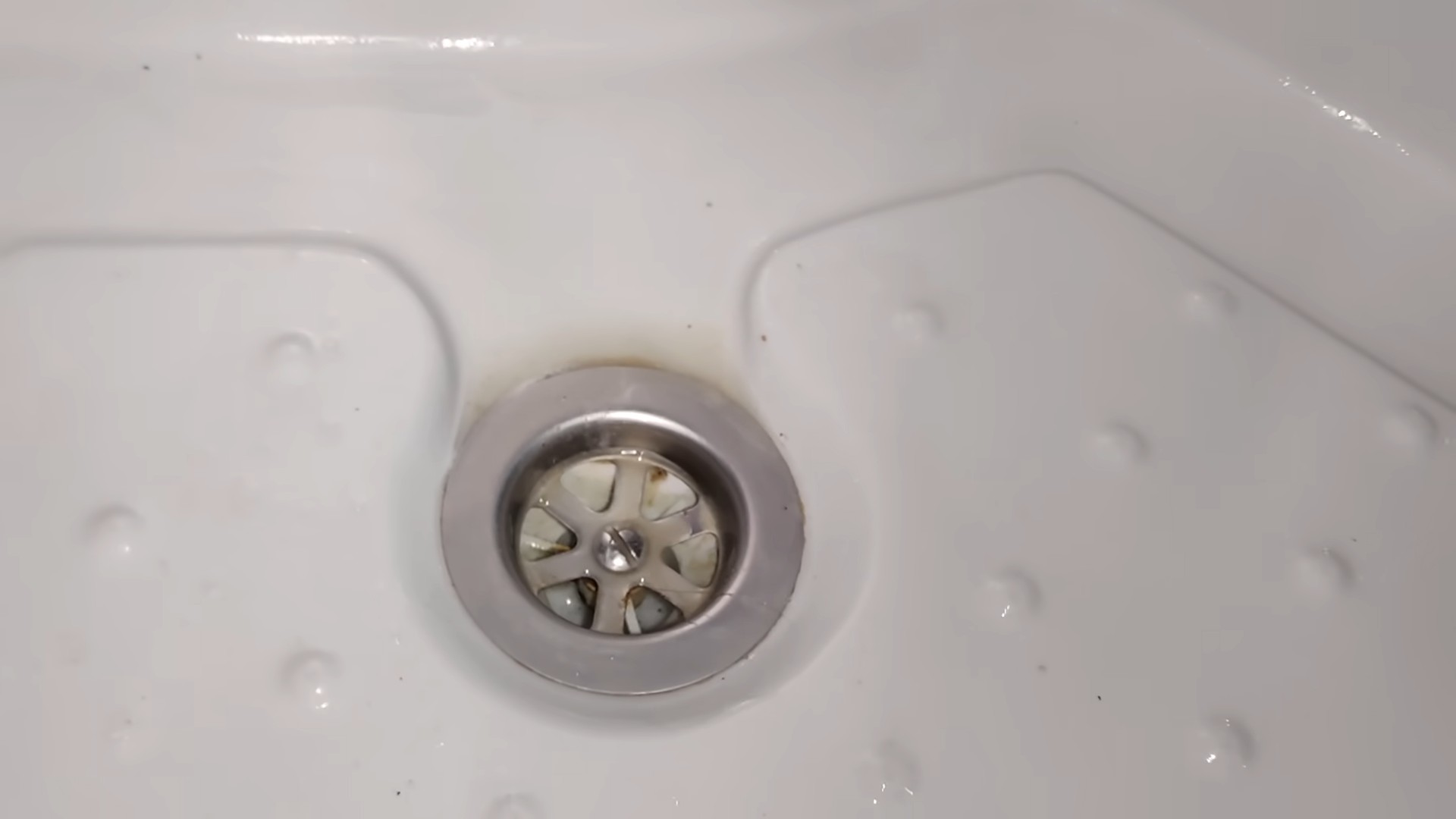 Laundry Soap Vinegar Cleaning