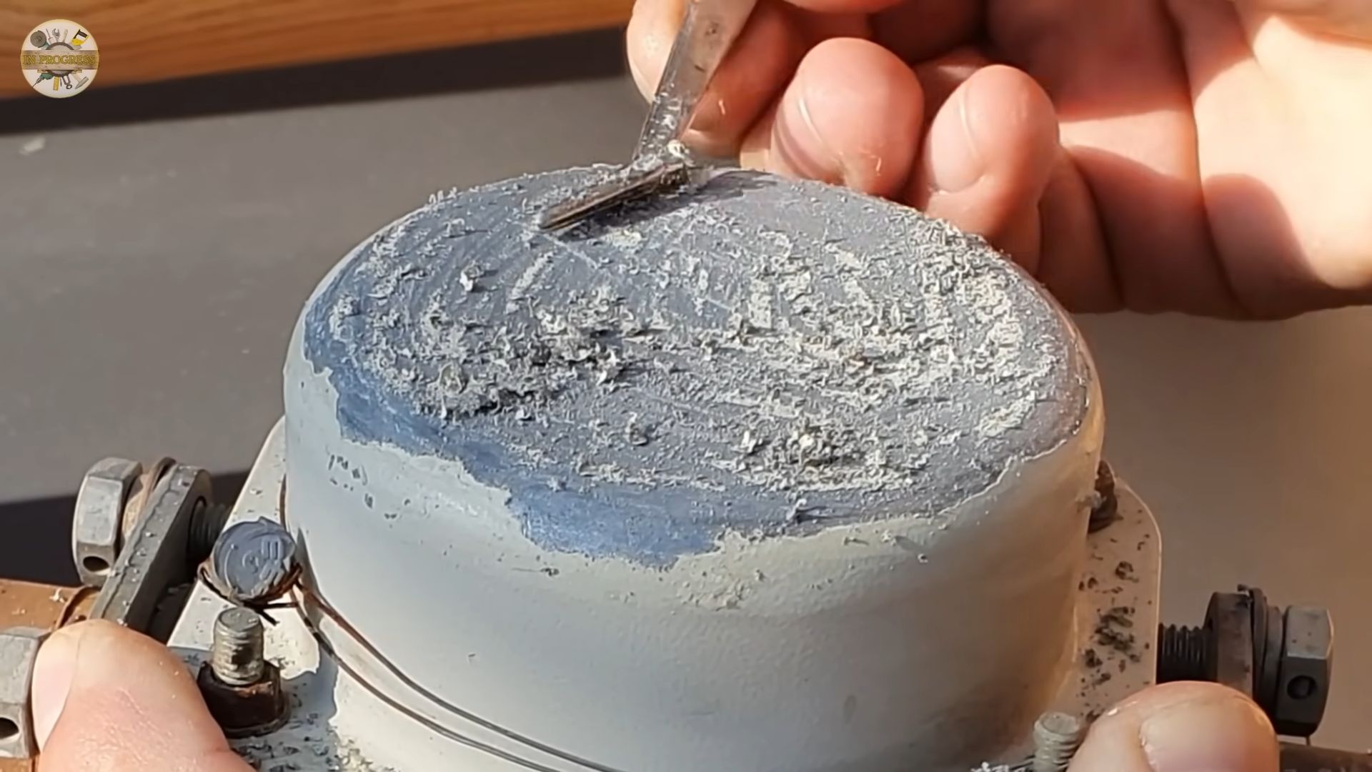 Vaseline and vinegar reaction
